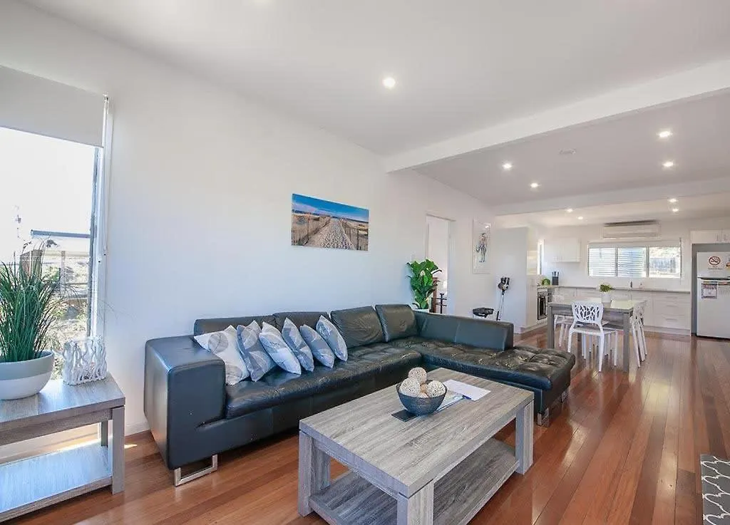 Sunset Beach House 1770 Level 2 Seventeen Seventy Holiday home