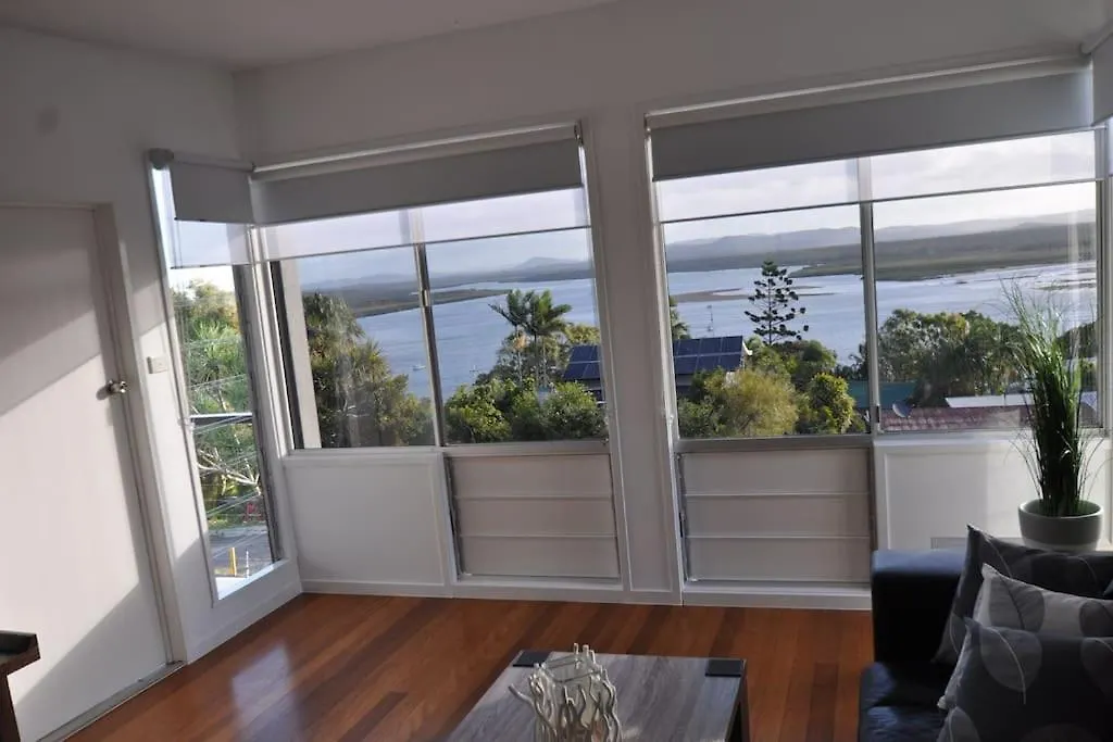 Sunset Beach House 1770 Level 2 Seventeen Seventy 0*,  Australia