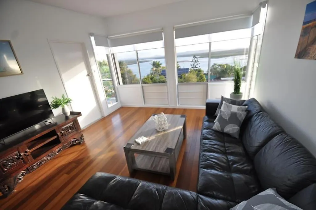 Holiday home Sunset Beach House 1770 Level 2 Seventeen Seventy Australia