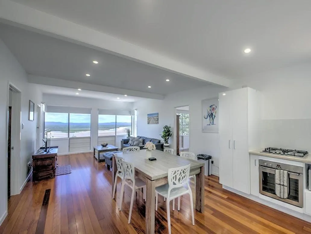 Sunset Beach House 1770 Level 2 Seventeen Seventy Holiday home